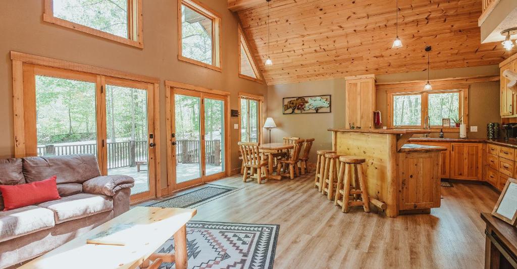 Paradise View Log Cabin photo 4