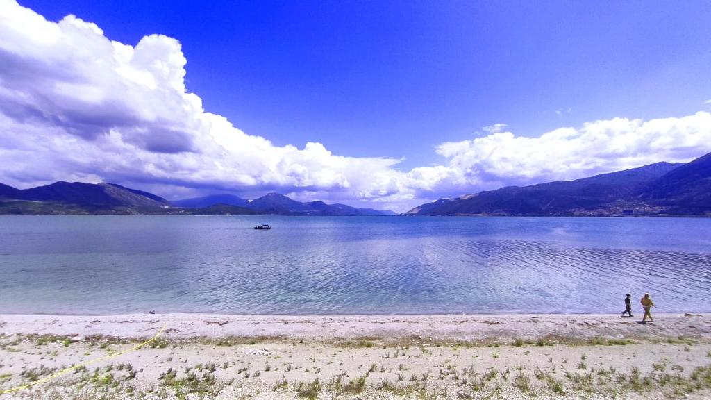 Kroisos Lake Resort by Vima