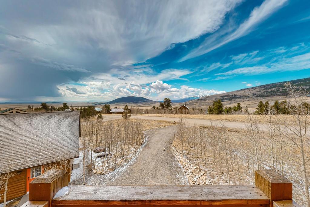 High Country Hideaway photo 2