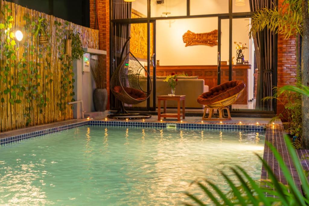 Angkor Rithy Villa - Tap to explore photos