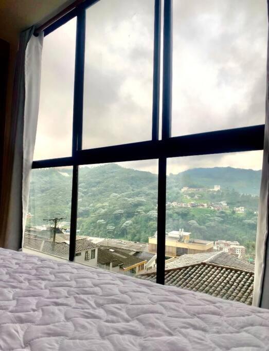 Cama Queen, Vista a las Montañas photo 1
