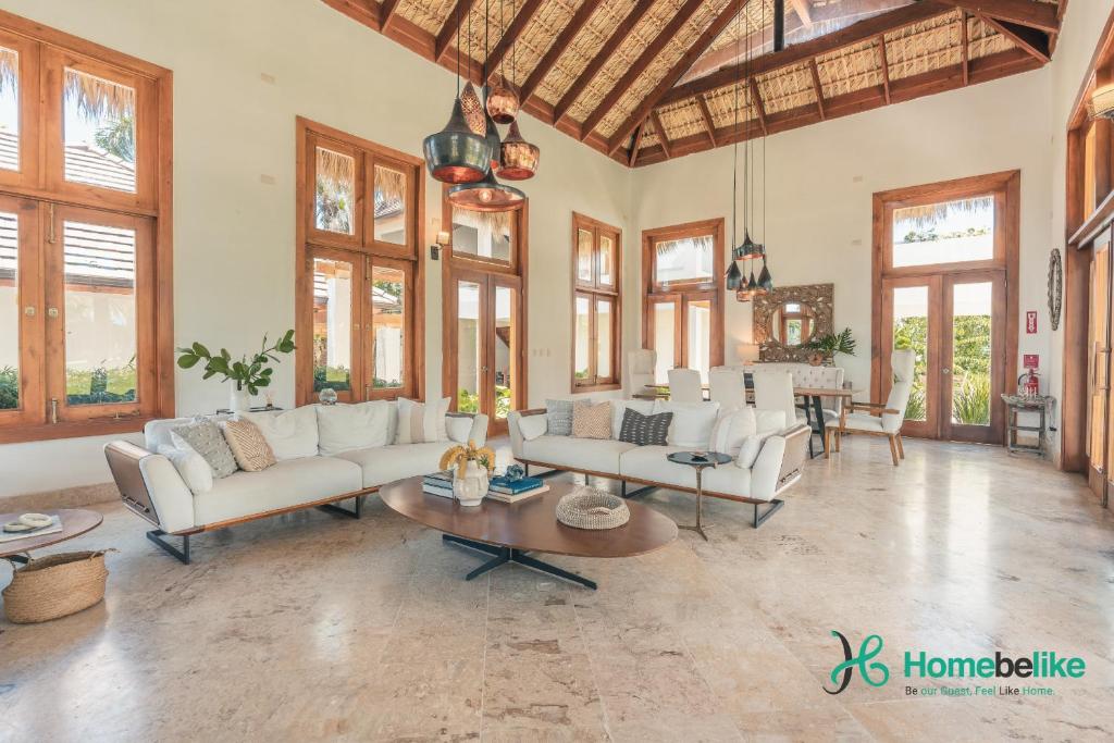 Perfect getaway 4BR Villa at Las Palmas Cap Cana photo 3