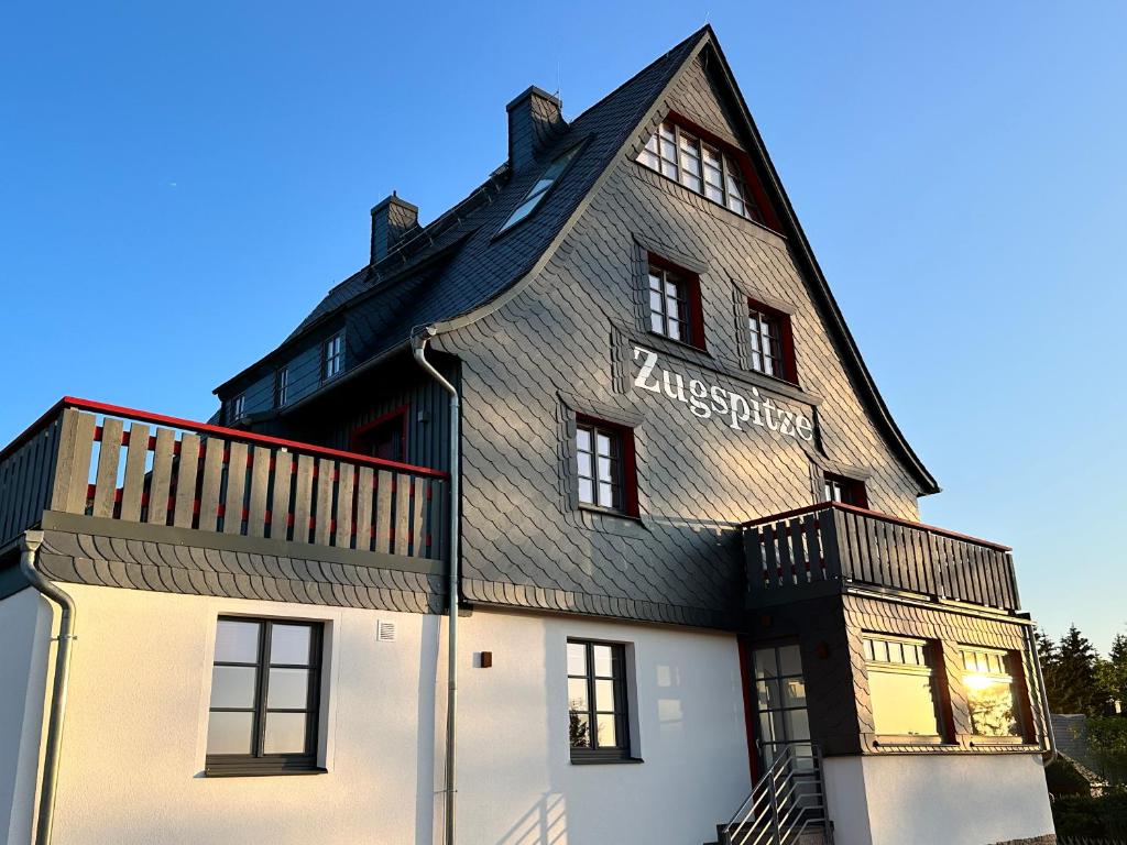 Zugspitze Apartment Sonn.Schein photo 4