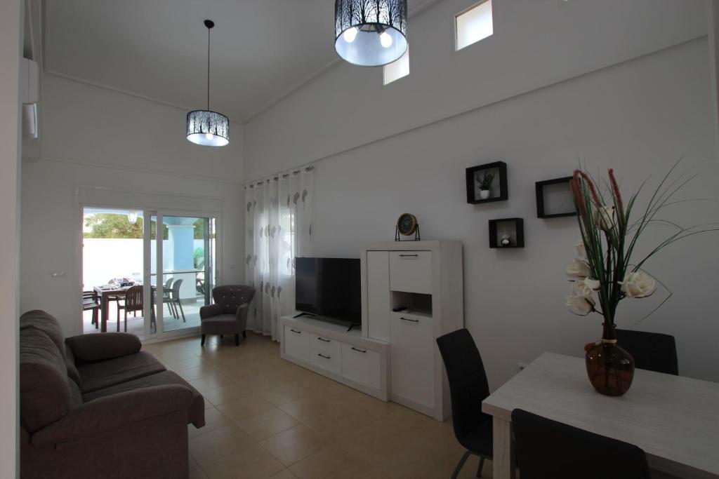 Villa Anabel by Rental Olé photo 2