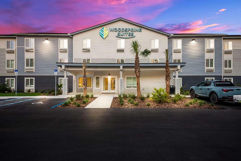 WoodSpring Suites Inverness photo 3