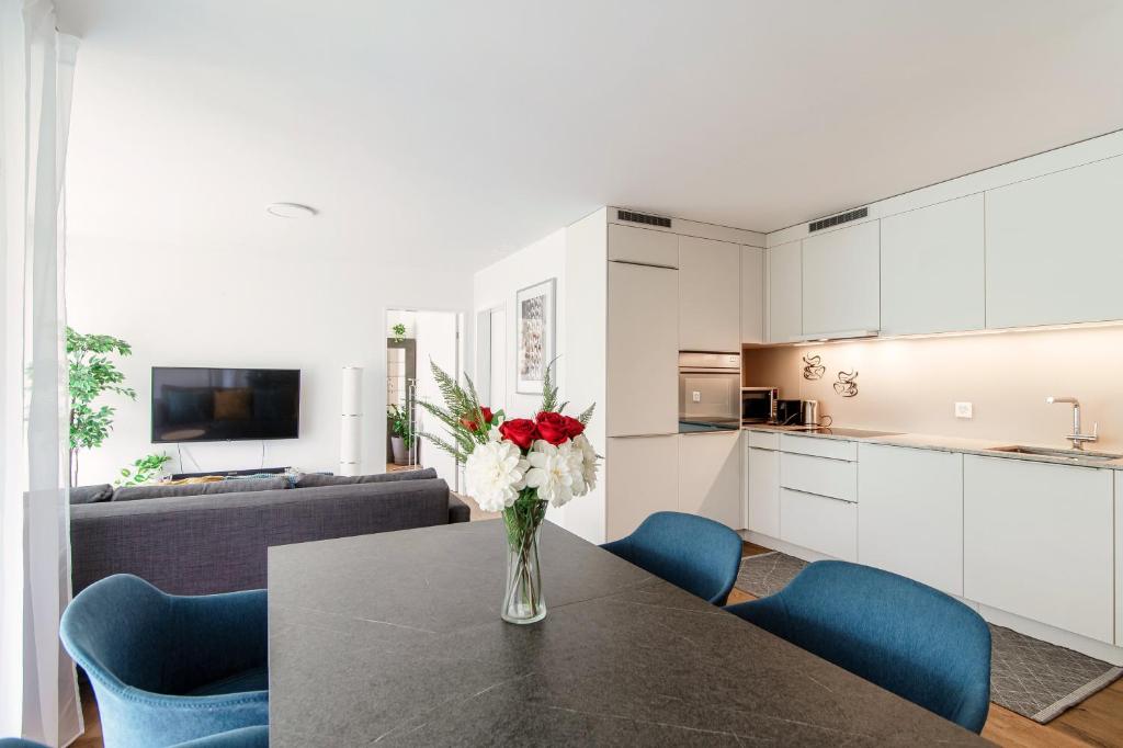 Linda Terrace by Quokka 360 - modern one-bedroom flat with sun terrace photo 3