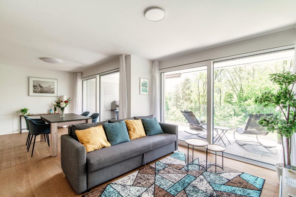 Linda Terrace by Quokka 360 - modern one-bedroom flat with sun terrace