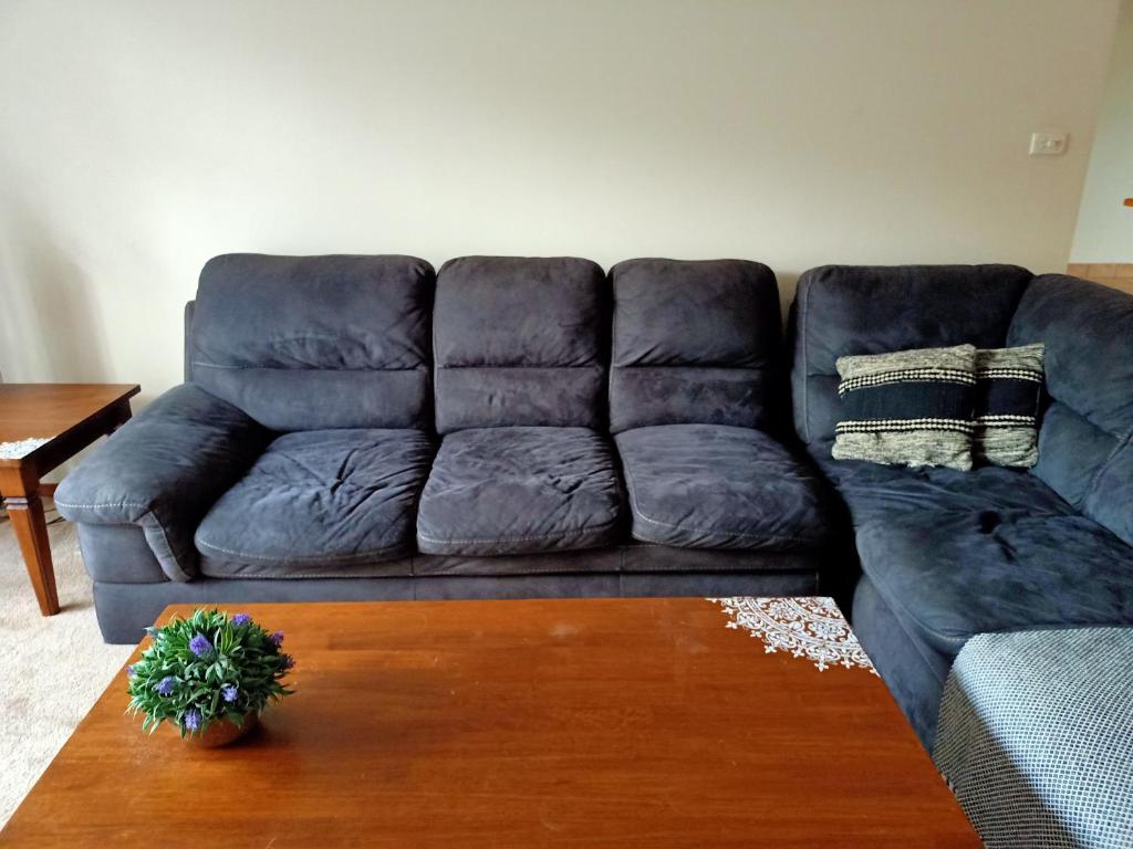 XL 6 bed Tableland Treat Spacious & Convenient photo 1