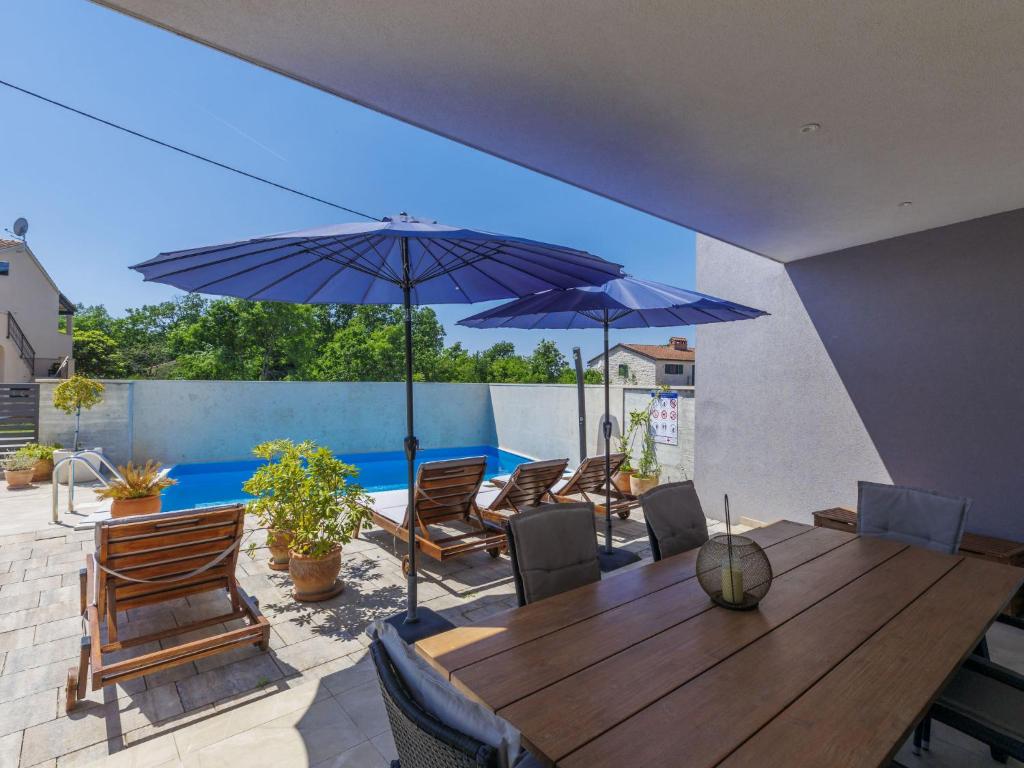 Holiday Home Villa Leonardo - PRC424 by Interhome photo 1