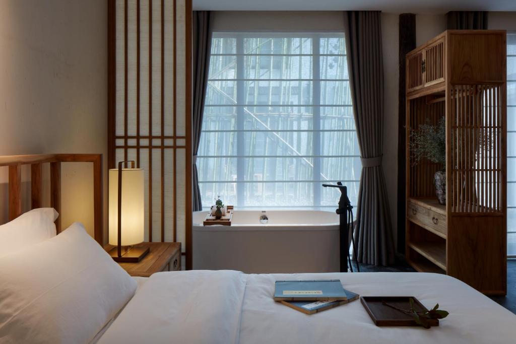 Uin Oriental Hotel photo 2