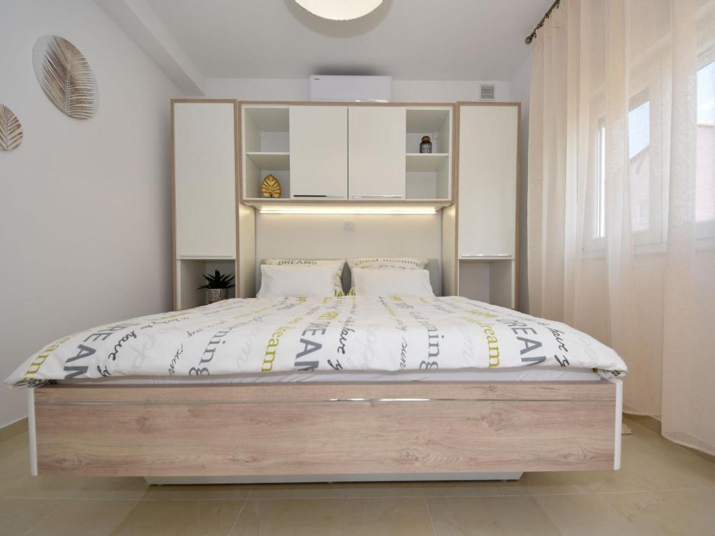 Apartment Matanovi Dvori-1 by Interhome photo 3