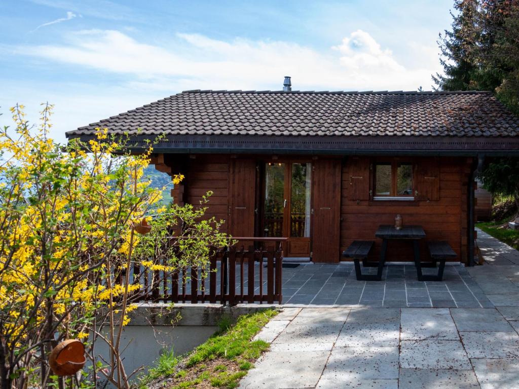Chalet Dolce Cabane by Interhome