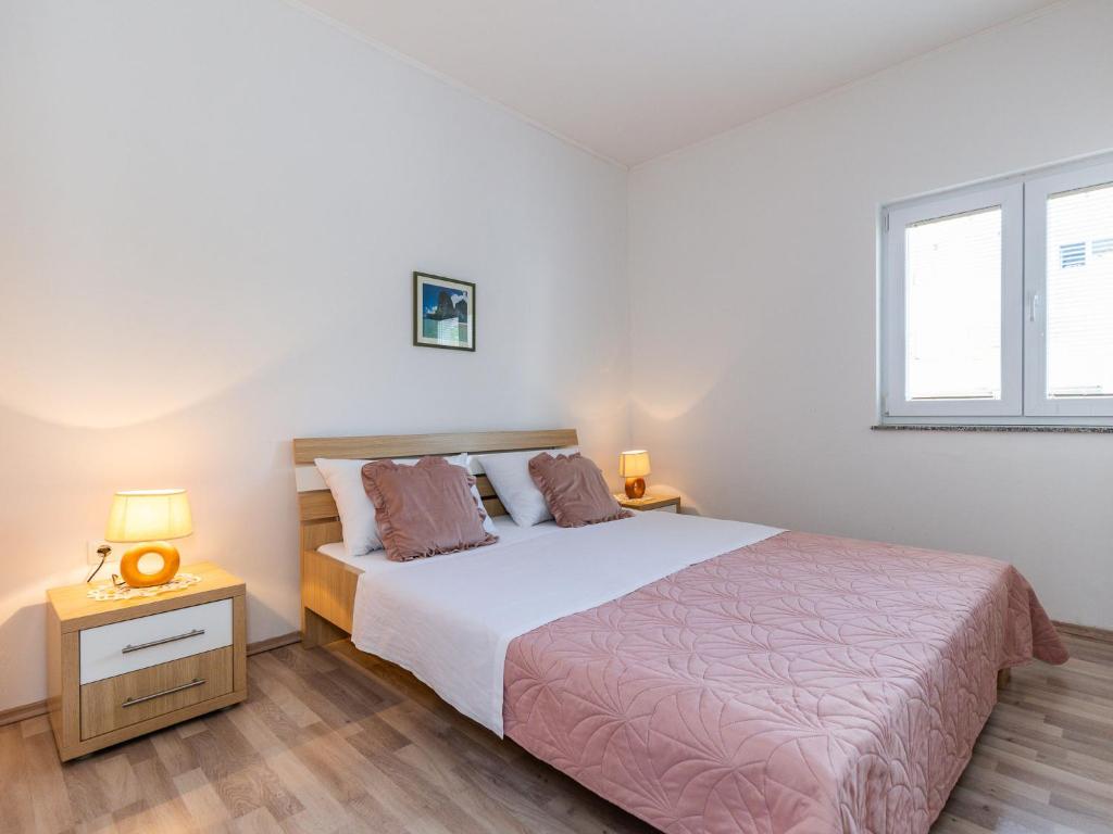 Apartment Maja - SRD422 by Interhome photo 4
