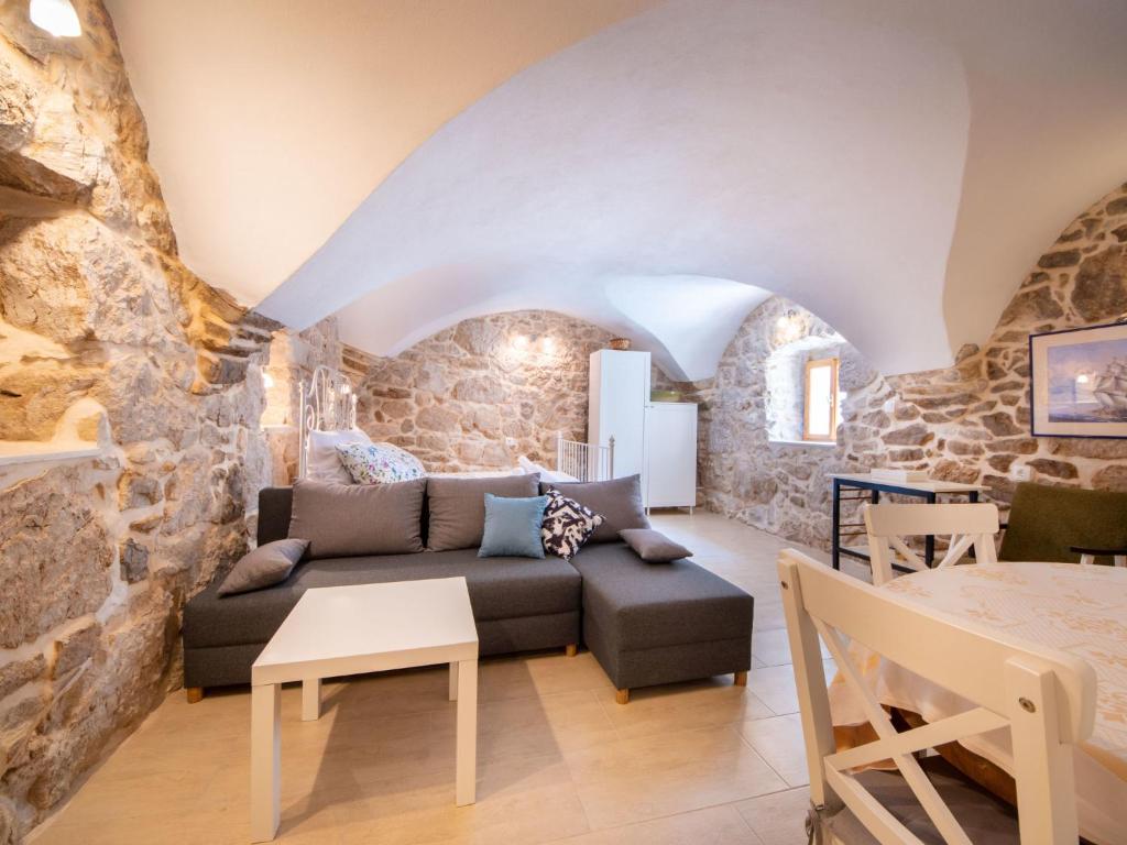 Holiday Home Dvor by Interhome photo 1