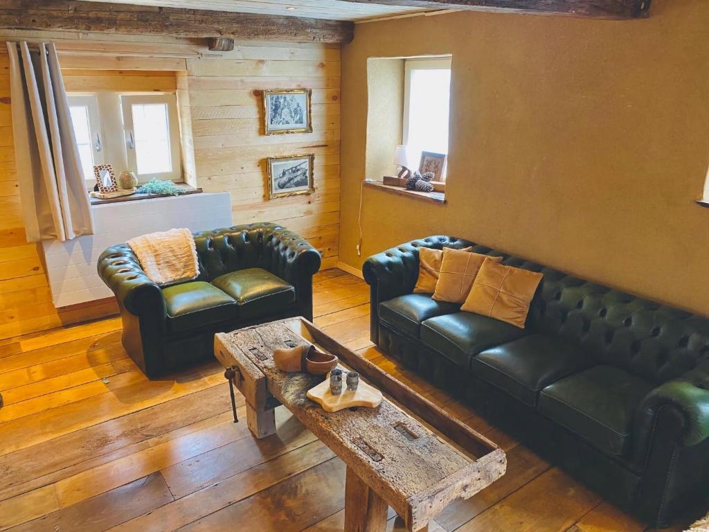 Lush holiday home in Theux with heated indoor pool photo 1