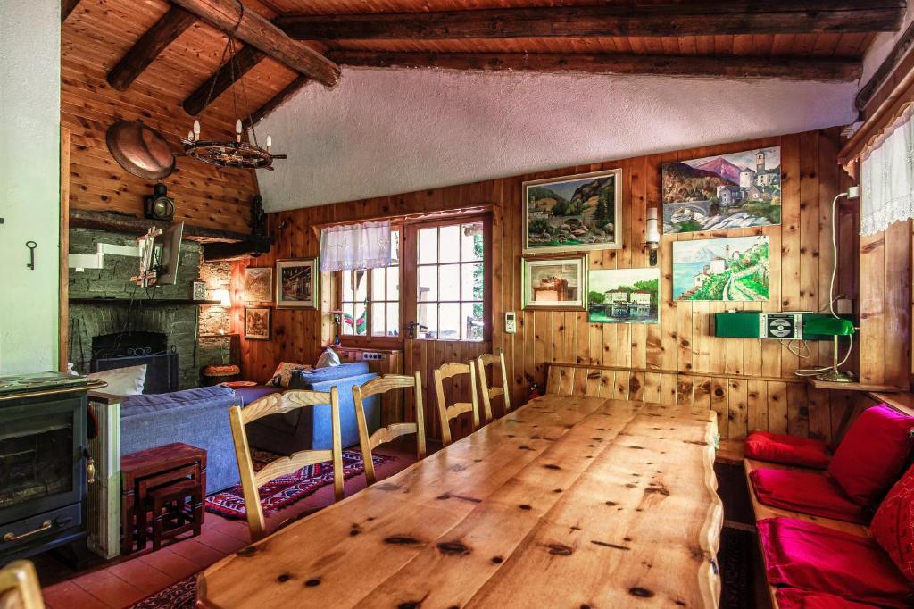 Casa al Fiume by Quokka 360 - House by the River in the Verzasca Valley photo 3