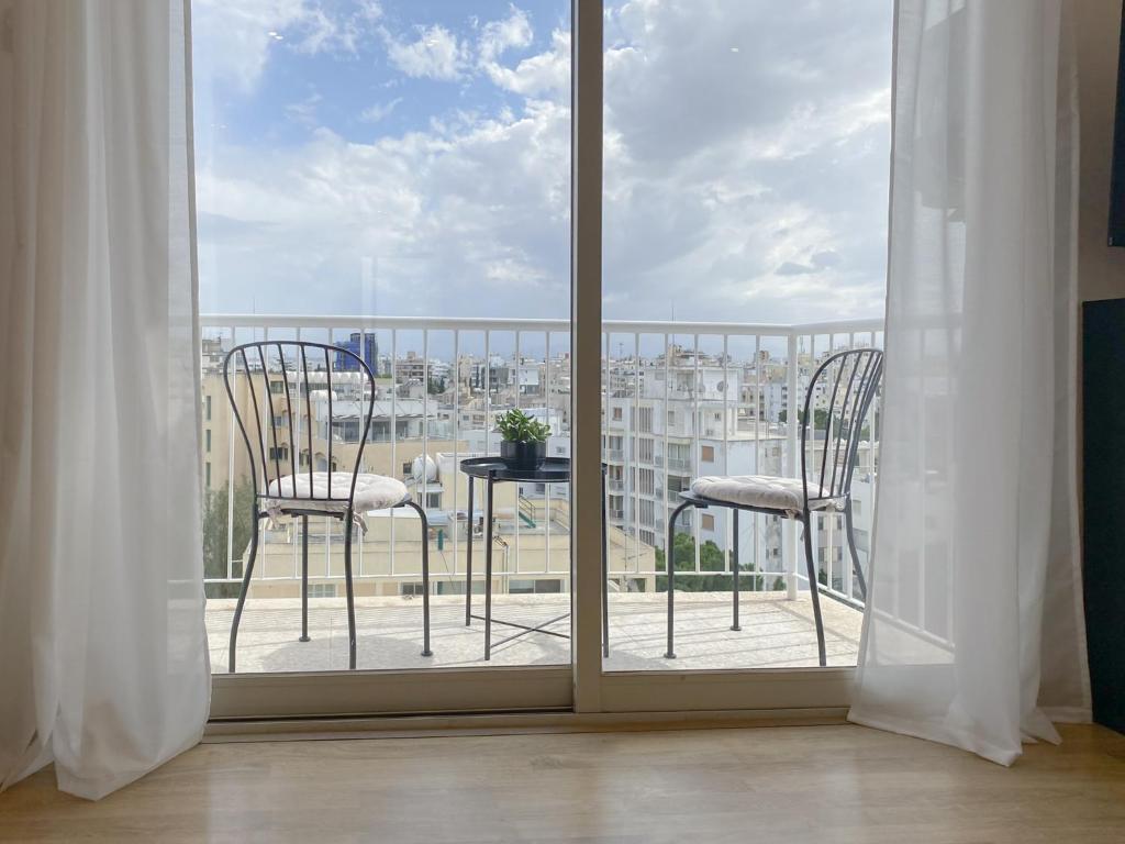 Phaedrus Living: Nicosia Downtown Flat 704 photo 4