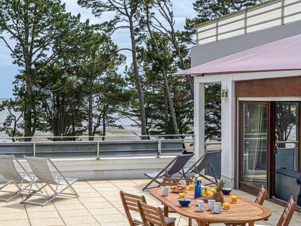 Apartment Men Er Bellec-2 by Interhome photo 1