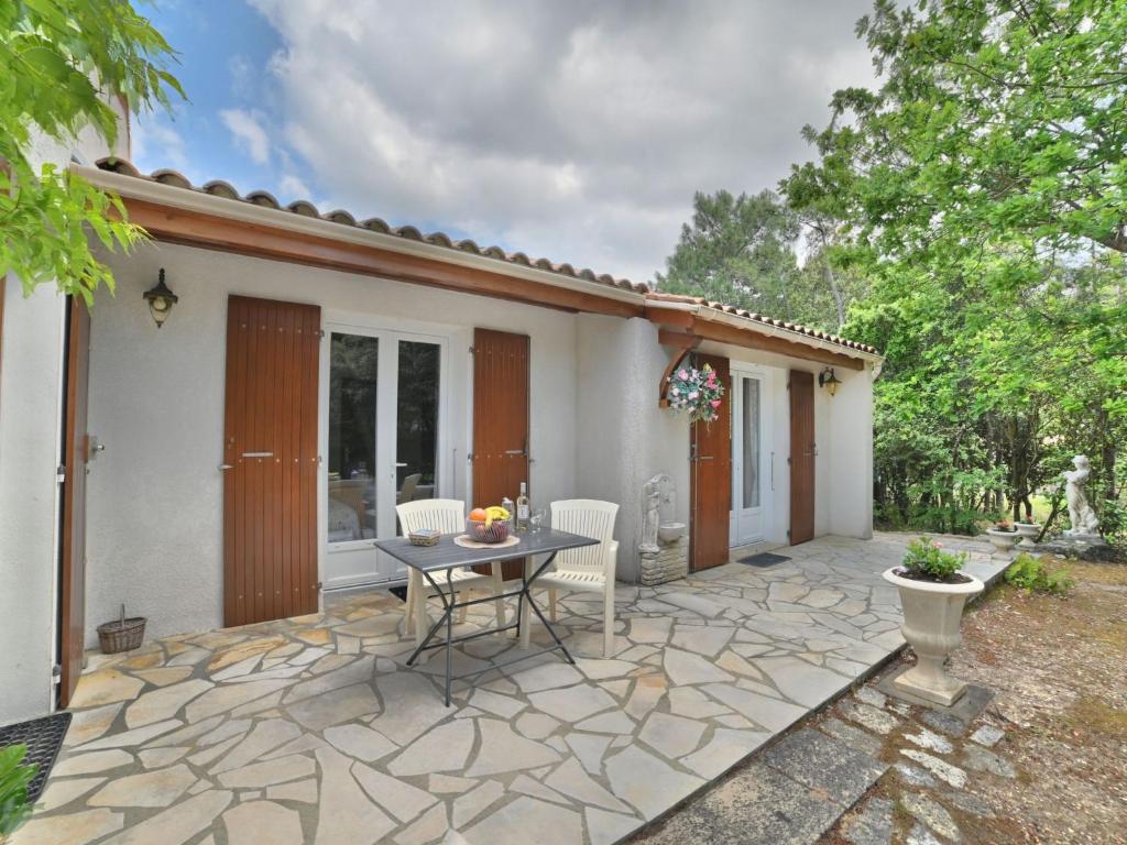Holiday Home Le Rocher Vert by Interhome