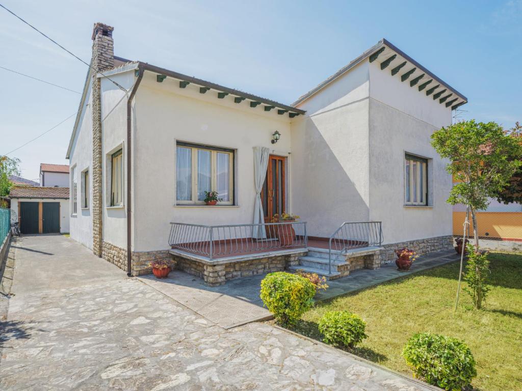 Holiday Home Elena by Interhome photo 1