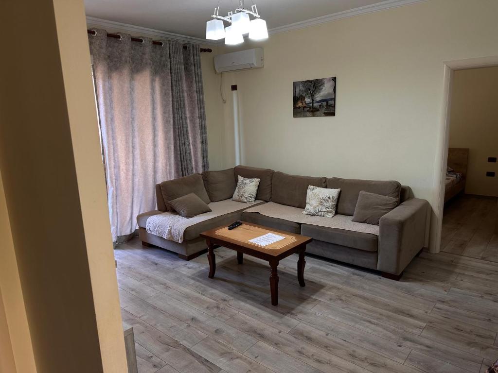 Family Apartment photo 2