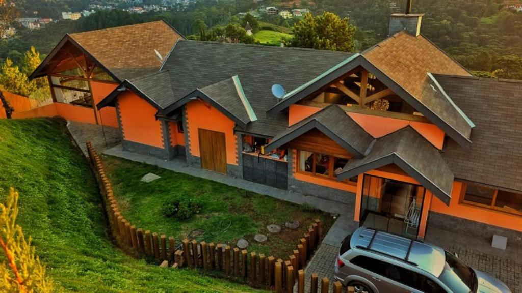 Maravilhosa casa em Campos do Jordão photo 1