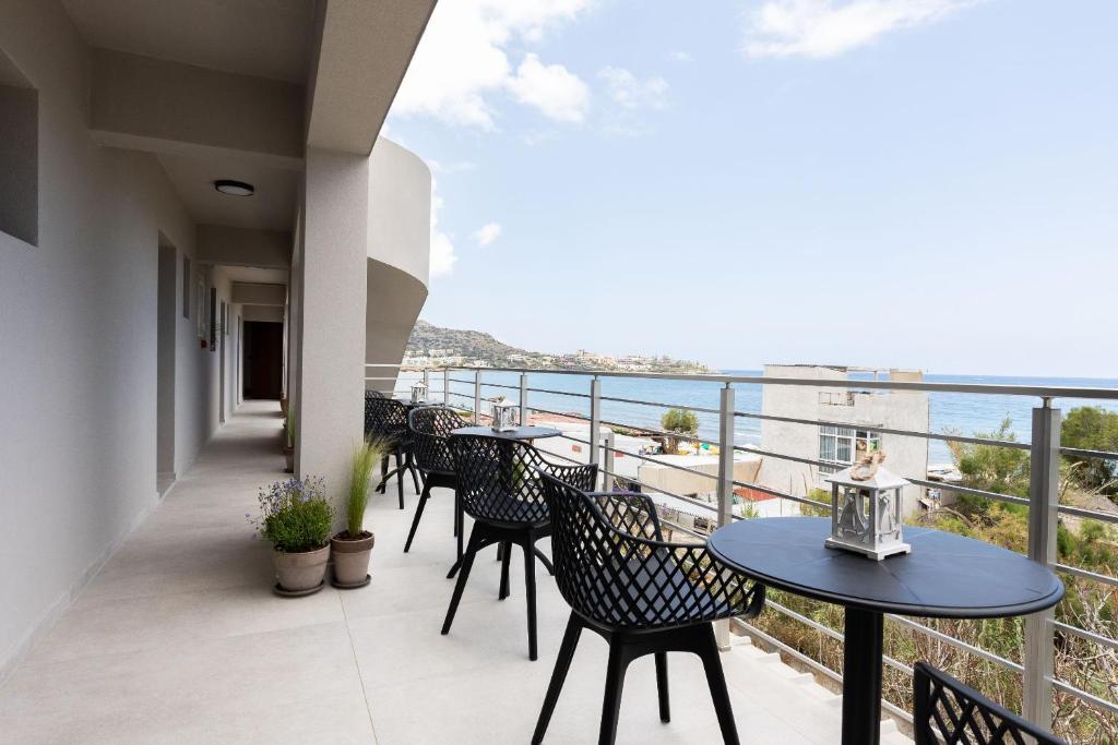 Niro Beachfront Living photo 1