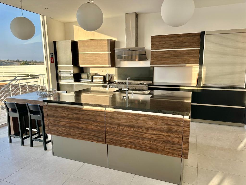 Amazing Luxury Villa Larnaca photo 1
