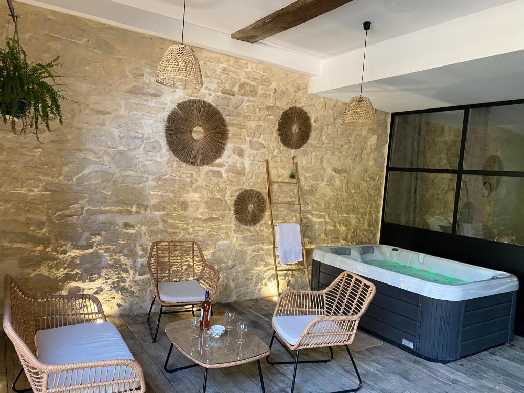 Gîte « domaine de l’oustal nau » photo 2