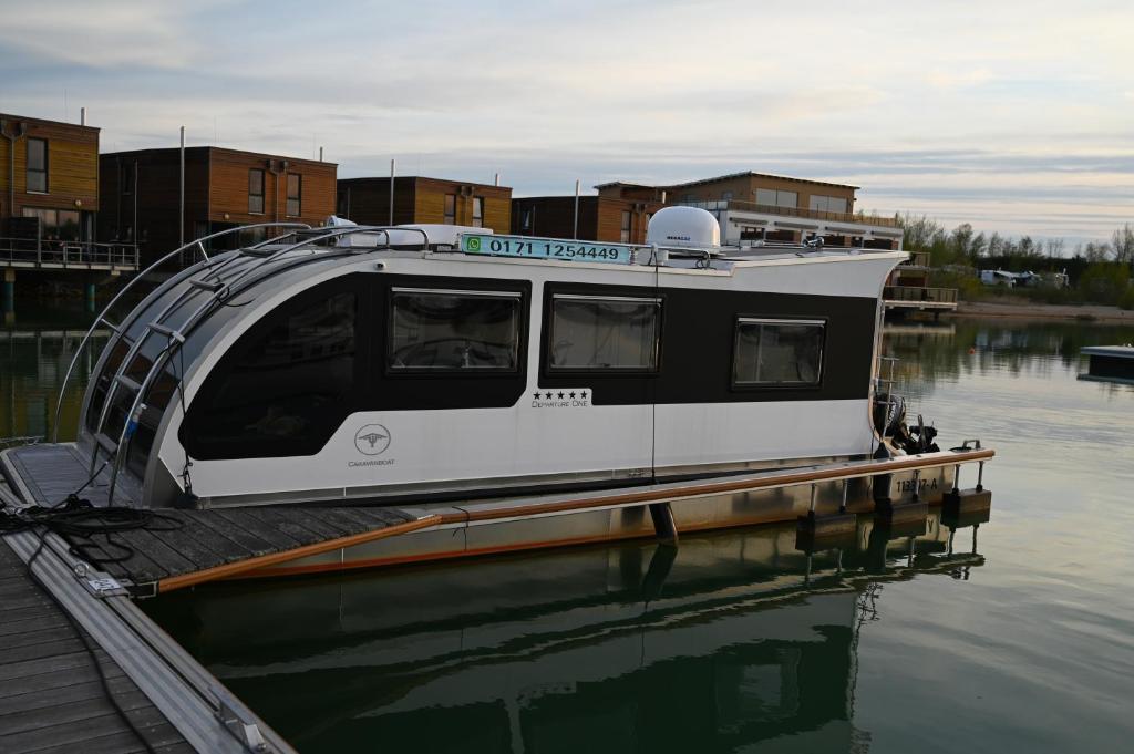 Caravanboot auf dem Störmthaler See, Lagovida, Hausboot mit Sonnenterrassen auf 20 qm photo 1