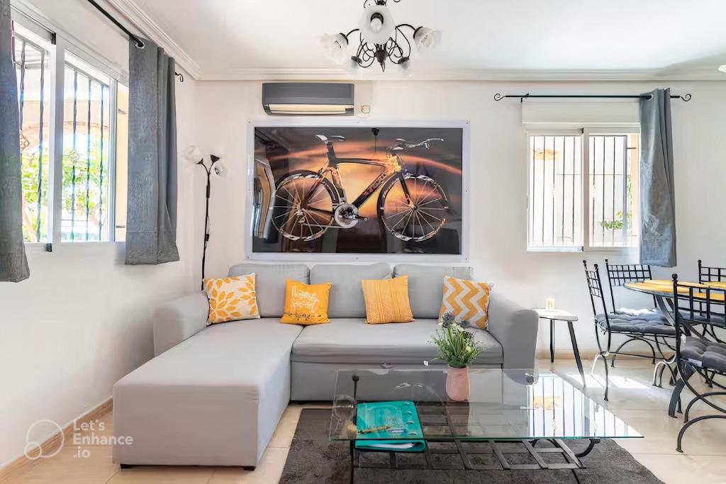 Velo Villa w/ A/C, free Wi-Fi & Pool near Benidorm photo 1