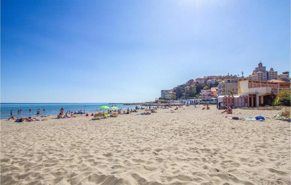 Awesome Apartment In Imperia With Wifi And 1 Bedrooms photo 3