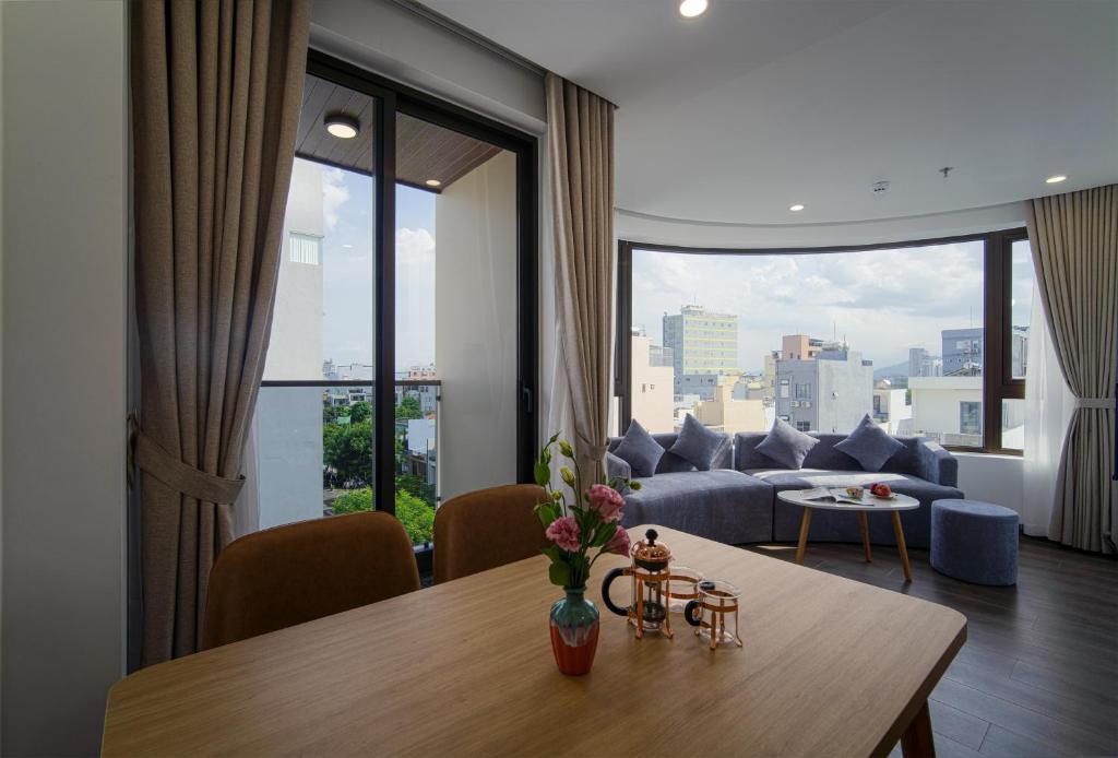 HSuites Riverside Hotel and Apartment