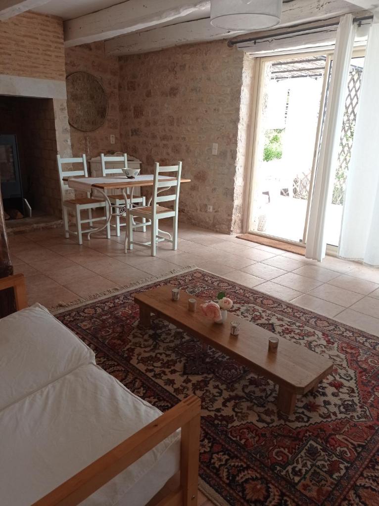 Proche de Cahors, maisonnette photo 4
