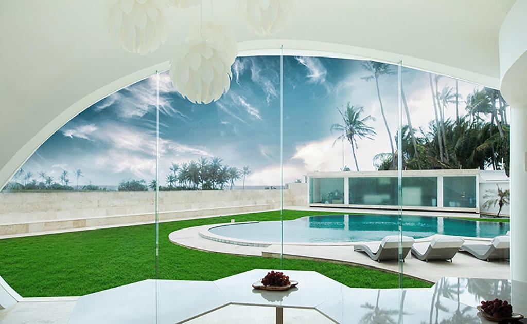 The Cloud Beachfront Villa Bali photo 4