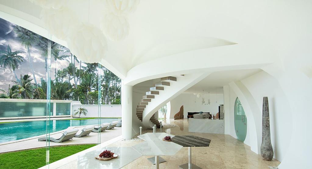 The Cloud Beachfront Villa Bali photo 3