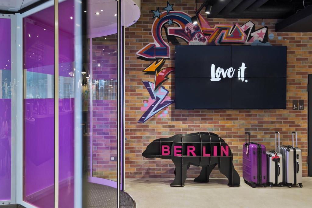 MOXY Berlin Humboldthain Park photo 3