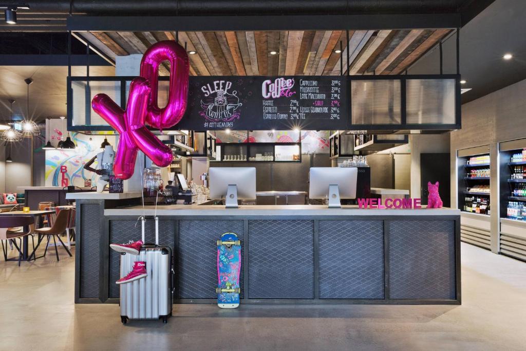 MOXY Berlin Humboldthain Park photo 2