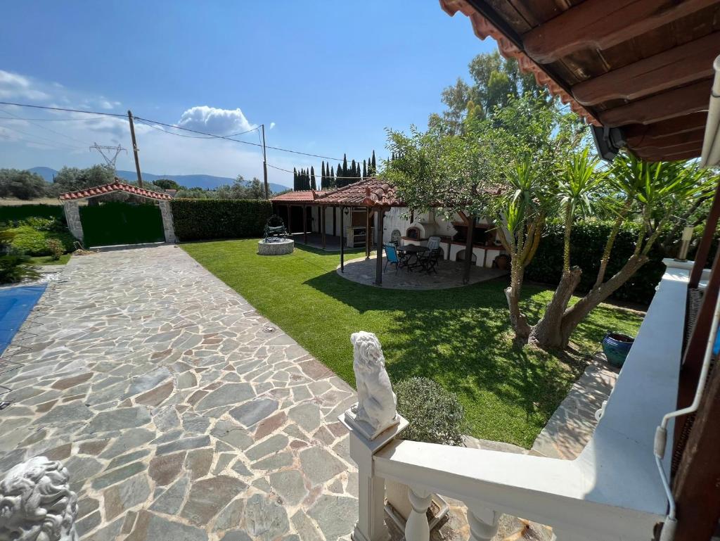 DIMIS swimming pool small villa photo 3
