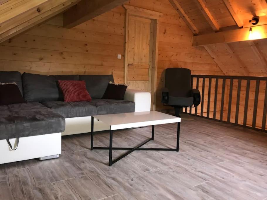 Forest Jura Lodge - Chalet de la Vache photo 1