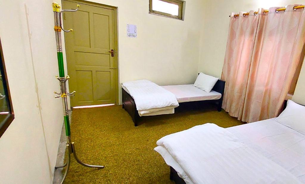 Raahi Hotel City Site Gilgit photo 4