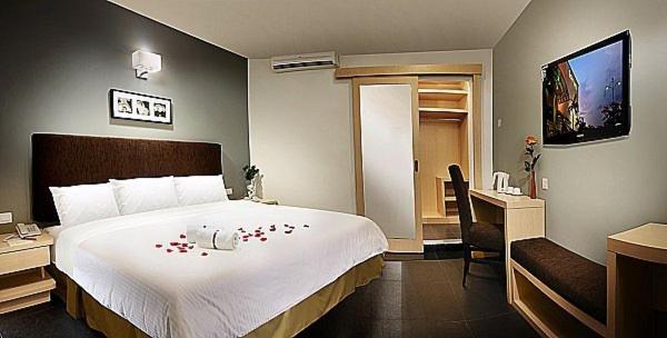 Sky Hotel @ Selayang photo 1
