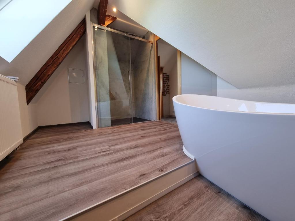 Bahnhoftraum, 2 klimatisierte Schlafzimmer, Luxus, Waldbaden photo 4