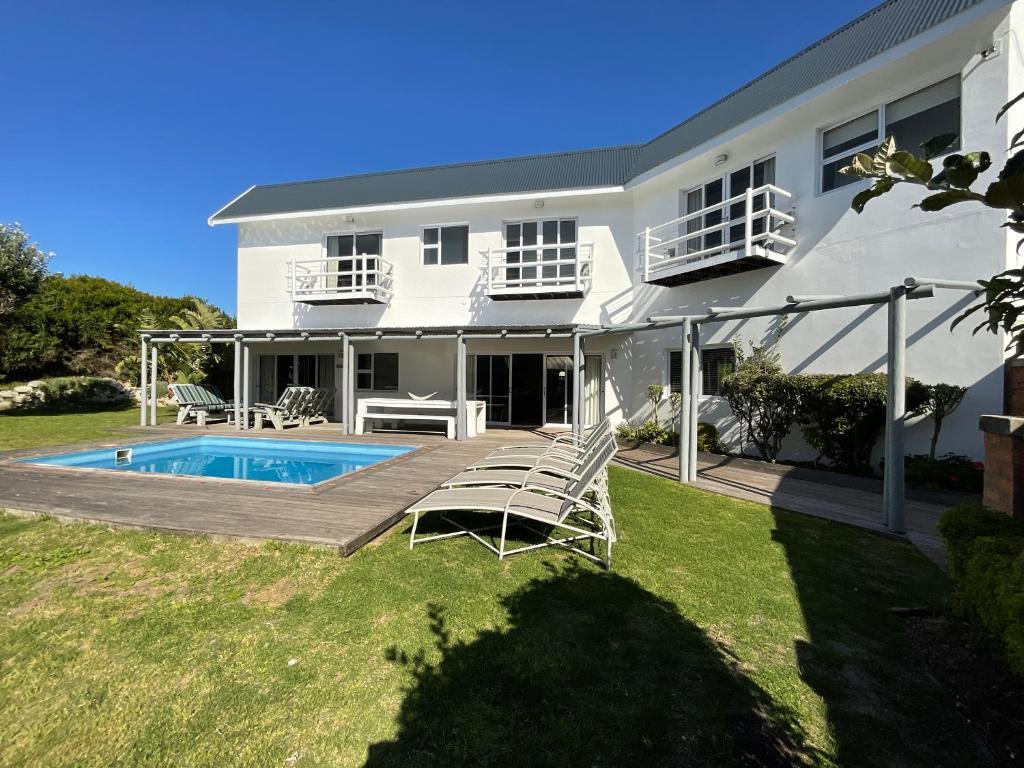 Beach Break Guest Houses and Villas