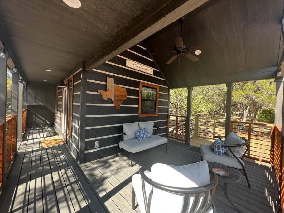 Fox Hollow - Tiny home with Cypress Creek access, park like setting photo 2