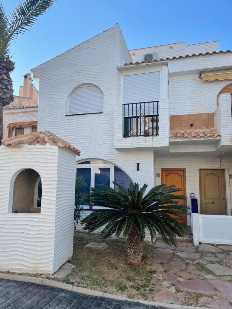 Costa Hispania 230 photo 3