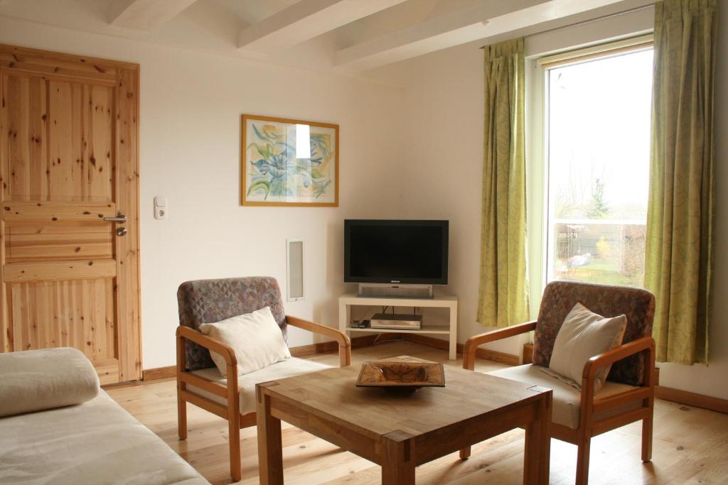 FeWo, Ferienwohnung, Peenemünde im Naturschutzgebiet photo 1