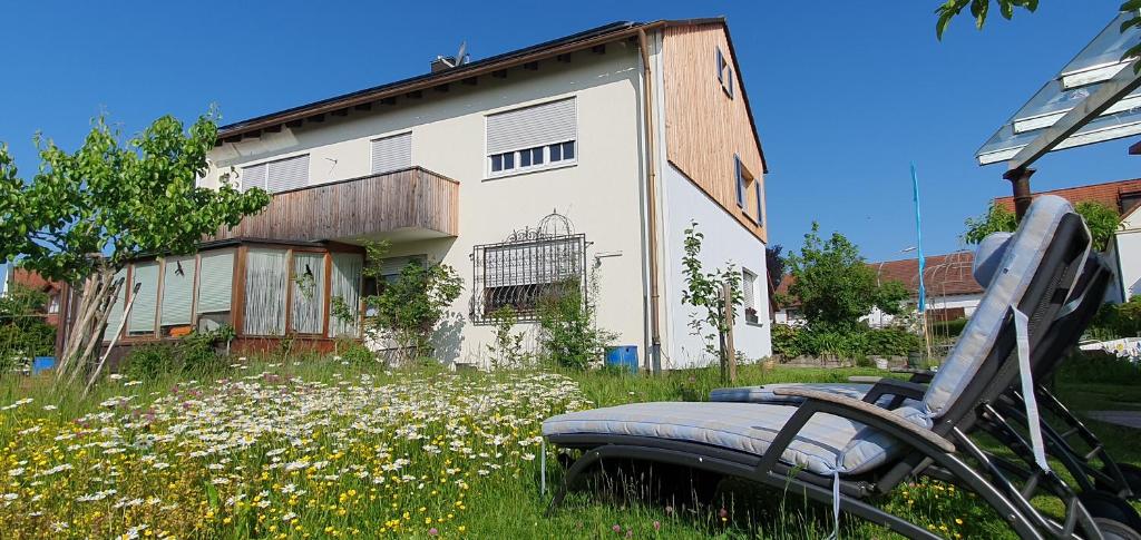 Haus mit stilvoller Ferienwohnung und Tiny House nahe Ammersee für 2-6 Personen photo 1
