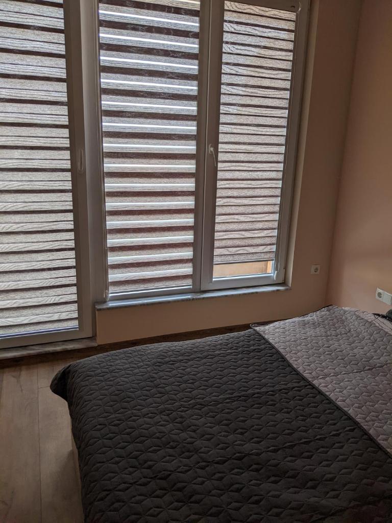 Cozy New Apt - Уютен апартамент photo 3