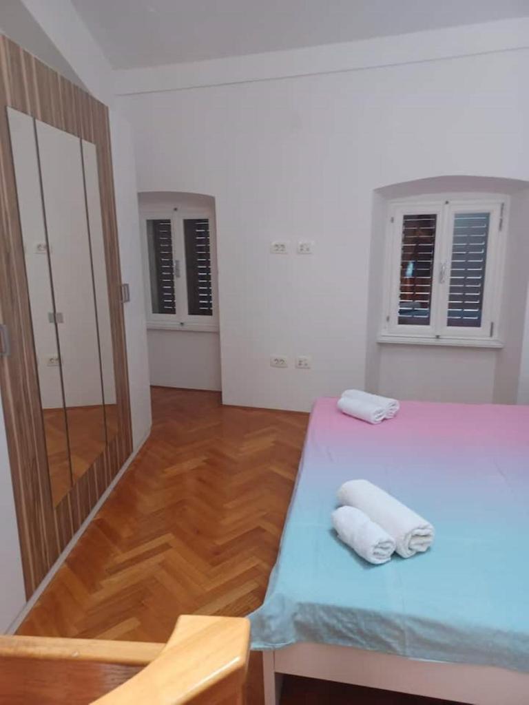 Apartment Stari Grad photo 2